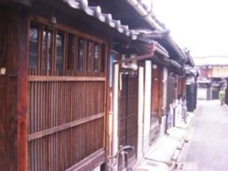 Small World Guest House Kyoto Exterior photo